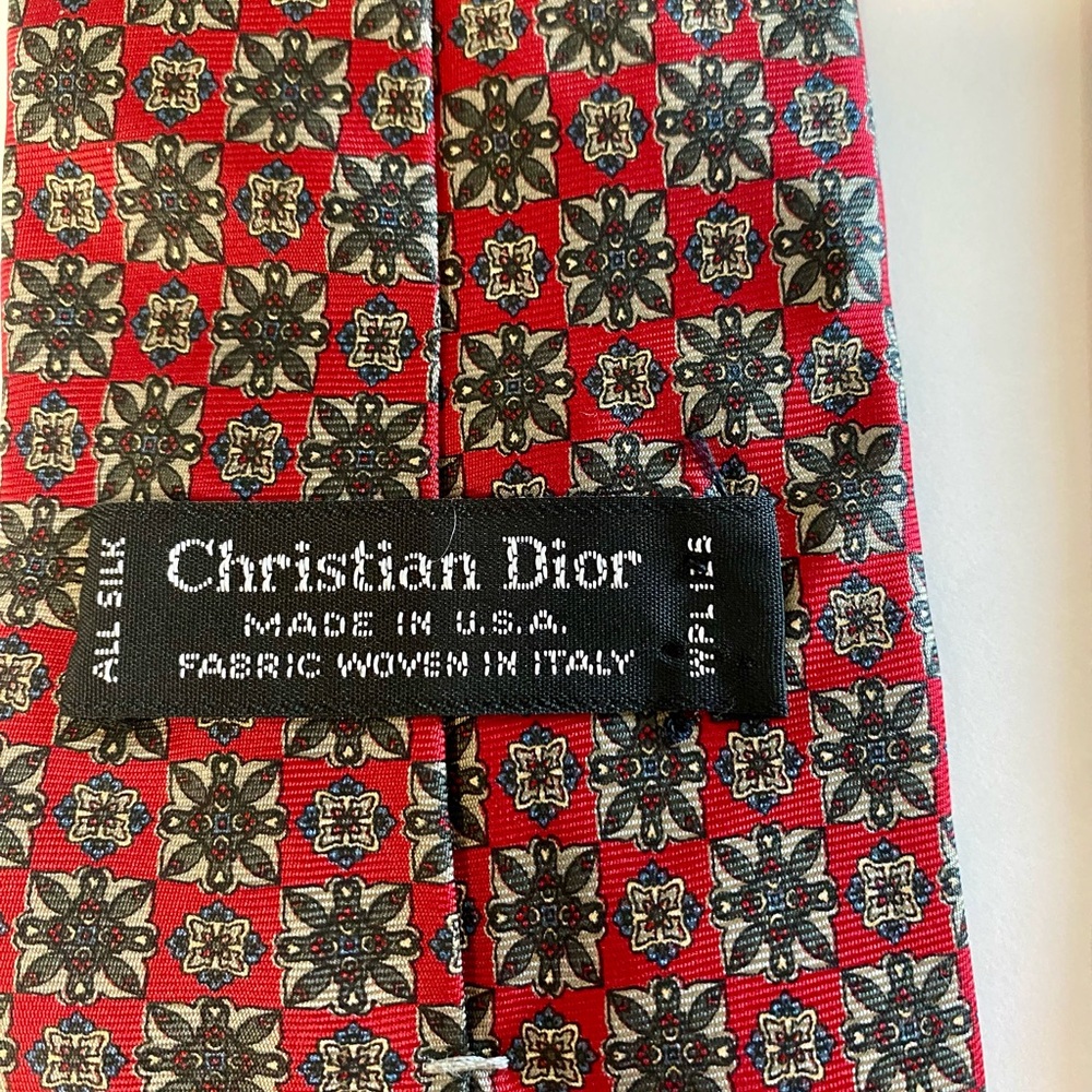 Dior Silk Red and Black Floral Geometric Tie - Picture 4 of 4